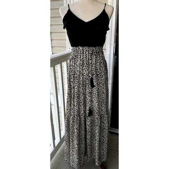NWT Tiered Animal Print Maxi Boho Sundress with Black Crossover Bodice, Size S - Picture 2 of 8